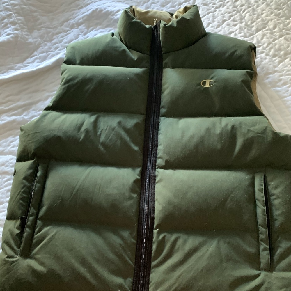 Men’s champion down vest